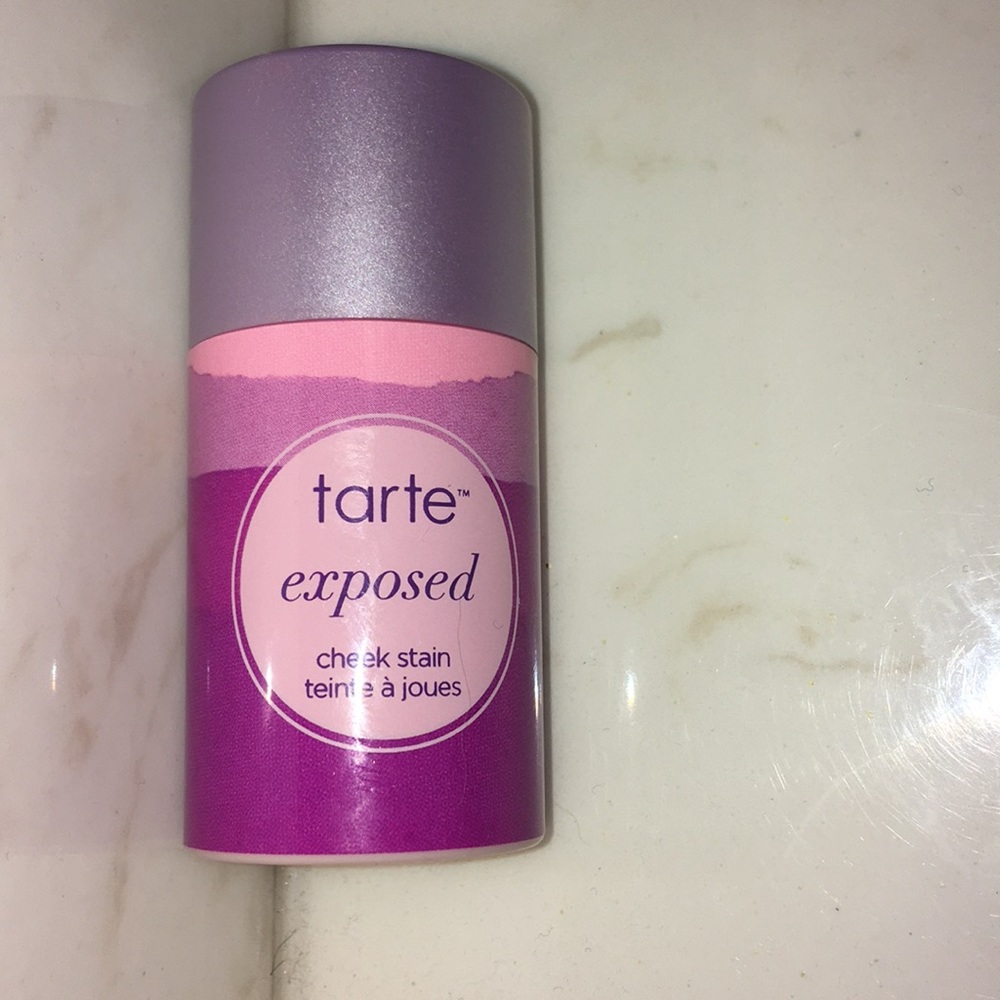 Tarte Exposed check stain